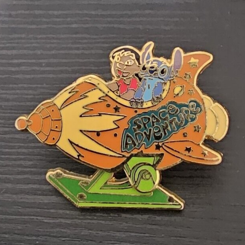 Disney Trading Pins 24629 Space Adventure Rocket (Lilo and Stitch) Movement